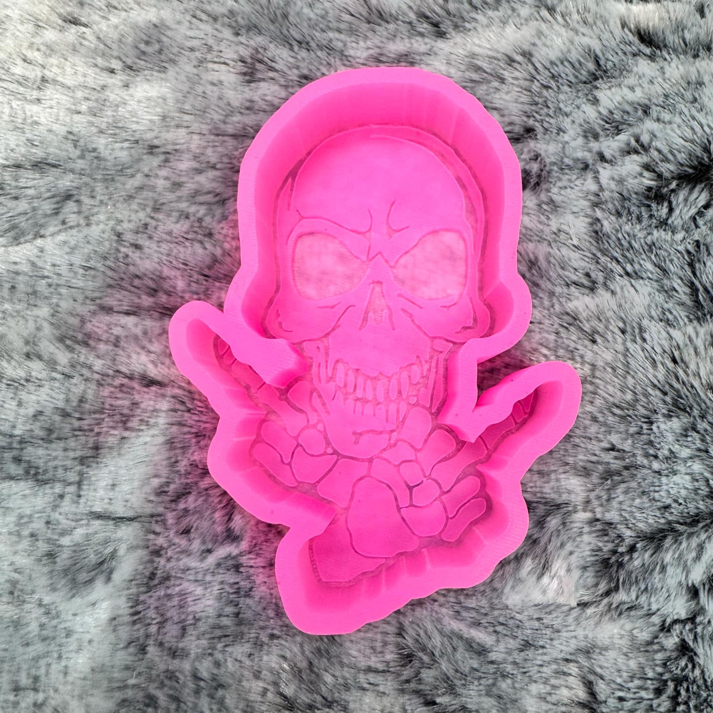 Skull Middle Fingers Freshie Mold
