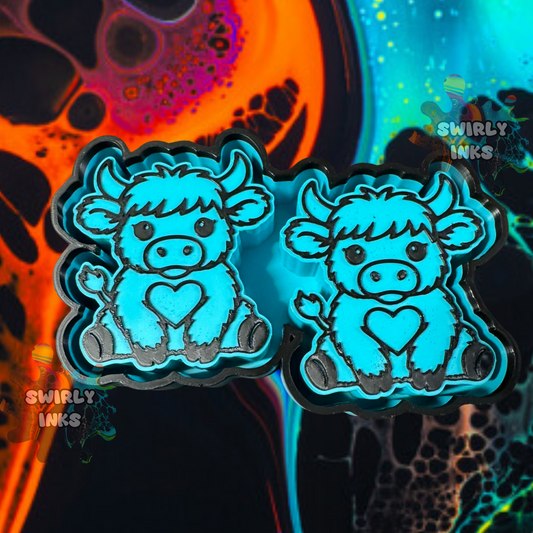 Cow with Heart Vent Freshie Mold