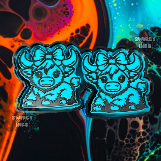 Cow with Bow Vent Freshie Mold