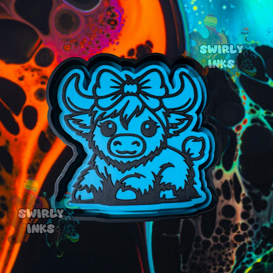 Cow with Bow Freshie Mold