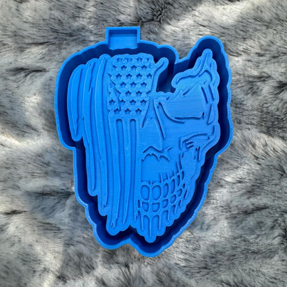 Half Skull & Flag Freshie Mold