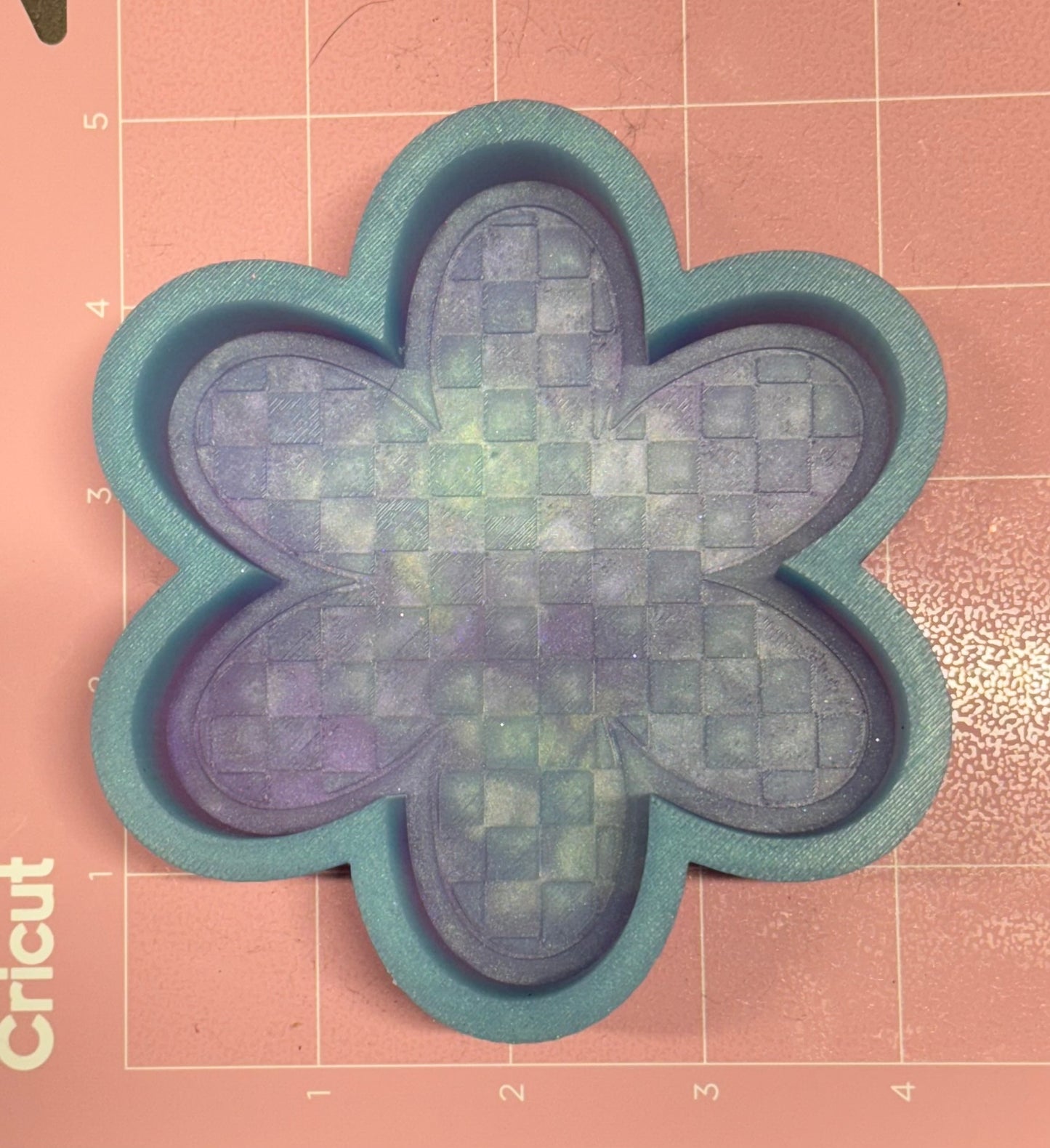 Checkered Flower De-Stash Freshie Mold