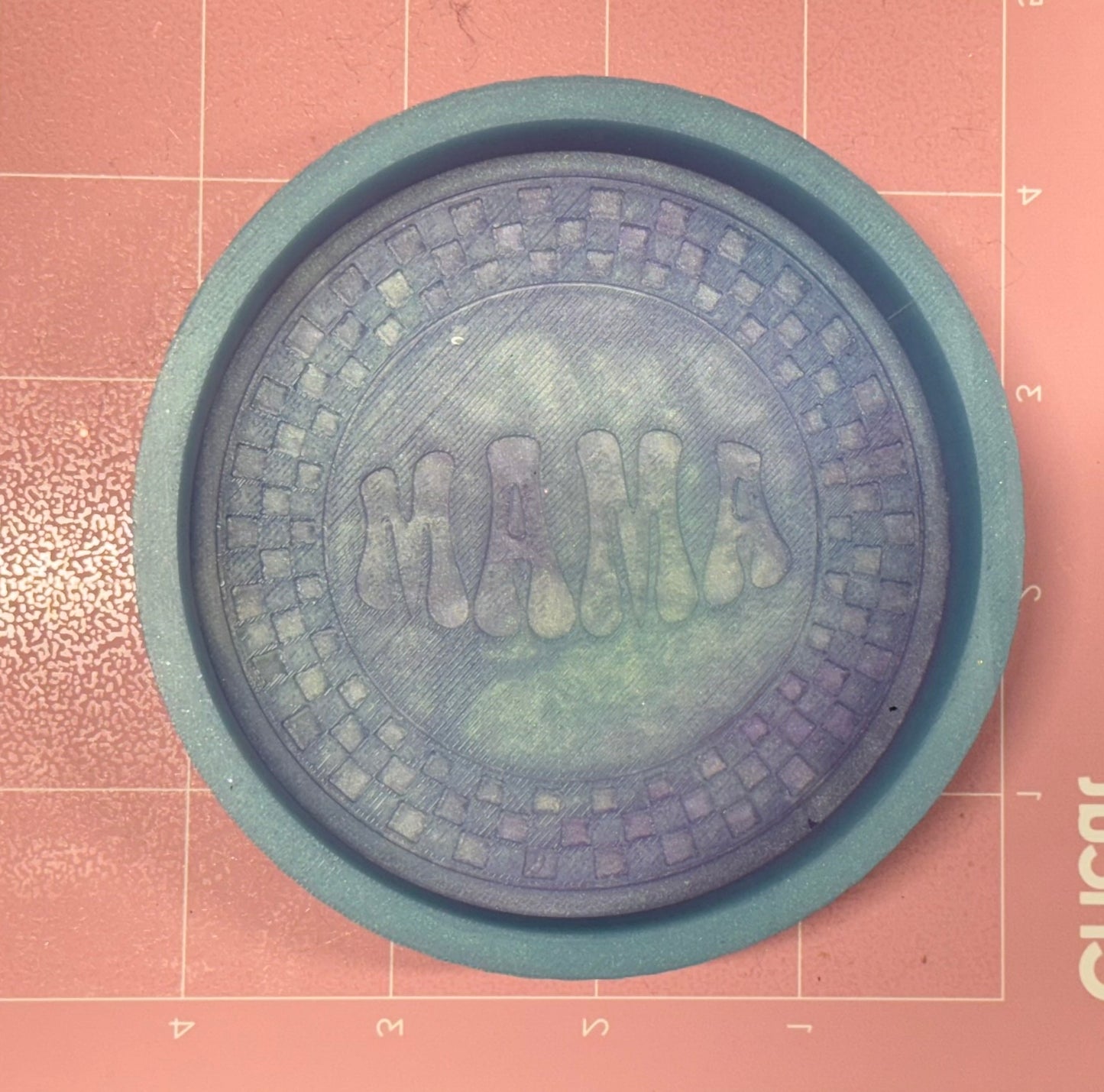 Checkered Mama Round De-Stash Freshie Mold