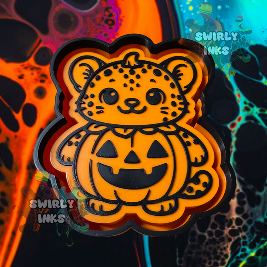 Leopard in Pumpkin Freshie Mold