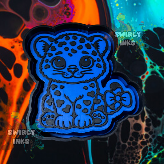 Leopard with Bow Freshie Mold