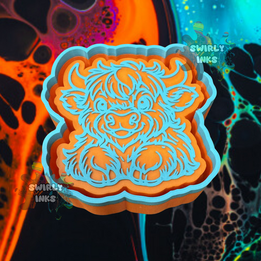 Sitting Highland Cow Freshie Mold