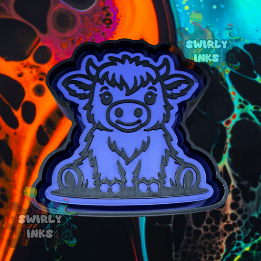 Sitting Highland Cow Freshie Mold